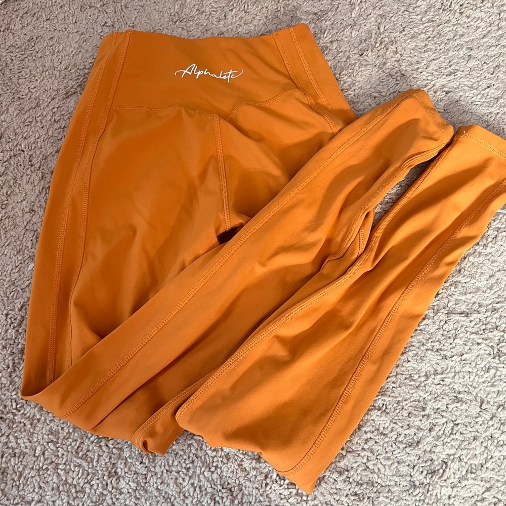 Alphalete kinetic pulse legging